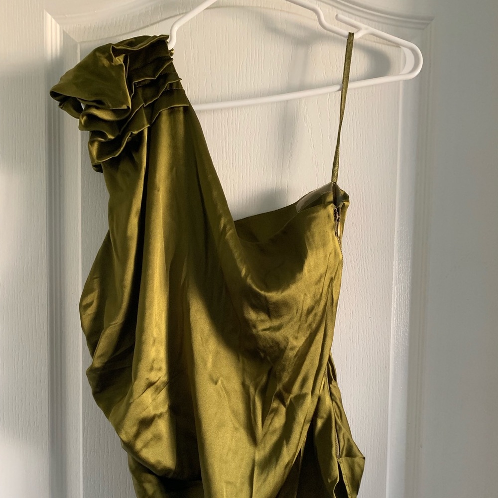 Cache One-shoulder Ruffle blouse EUC {Sz. XL}